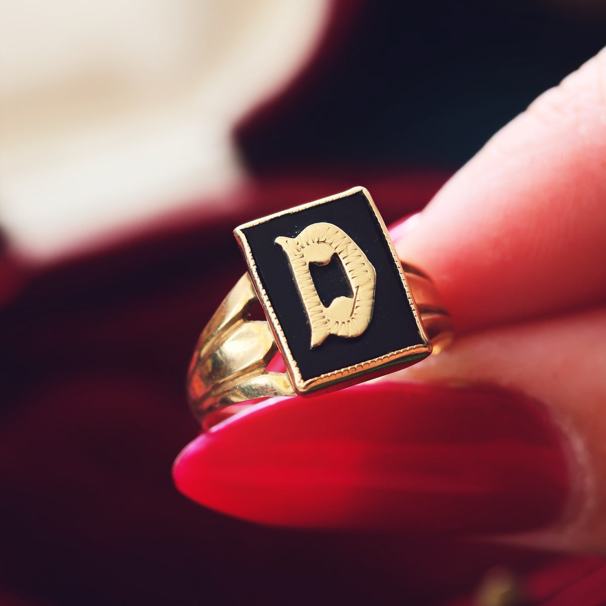 Vintage 9ct Gold Initial 'D' Signet Ring