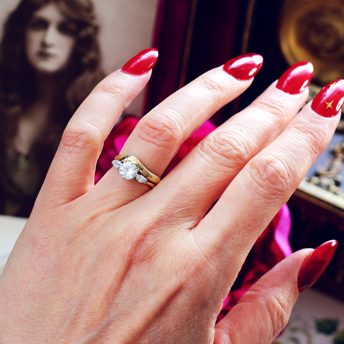 Sensational Vintage 0.90ct Diamond Engagement Ring