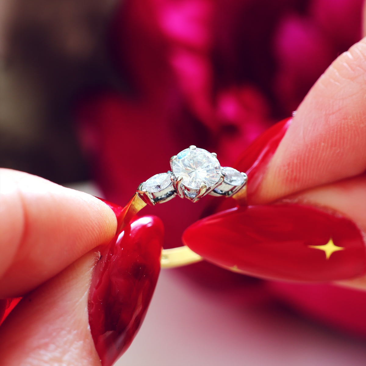 Sensational Vintage 0.90ct Diamond Engagement Ring