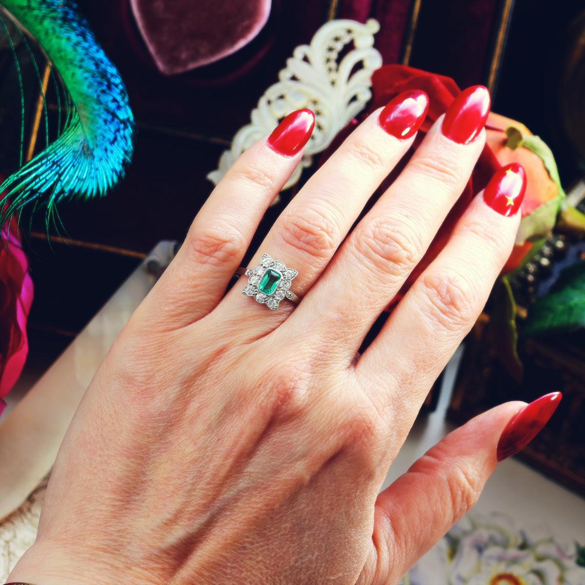 Vintage Emerald & Diamond Art Deco Cocktail Ring