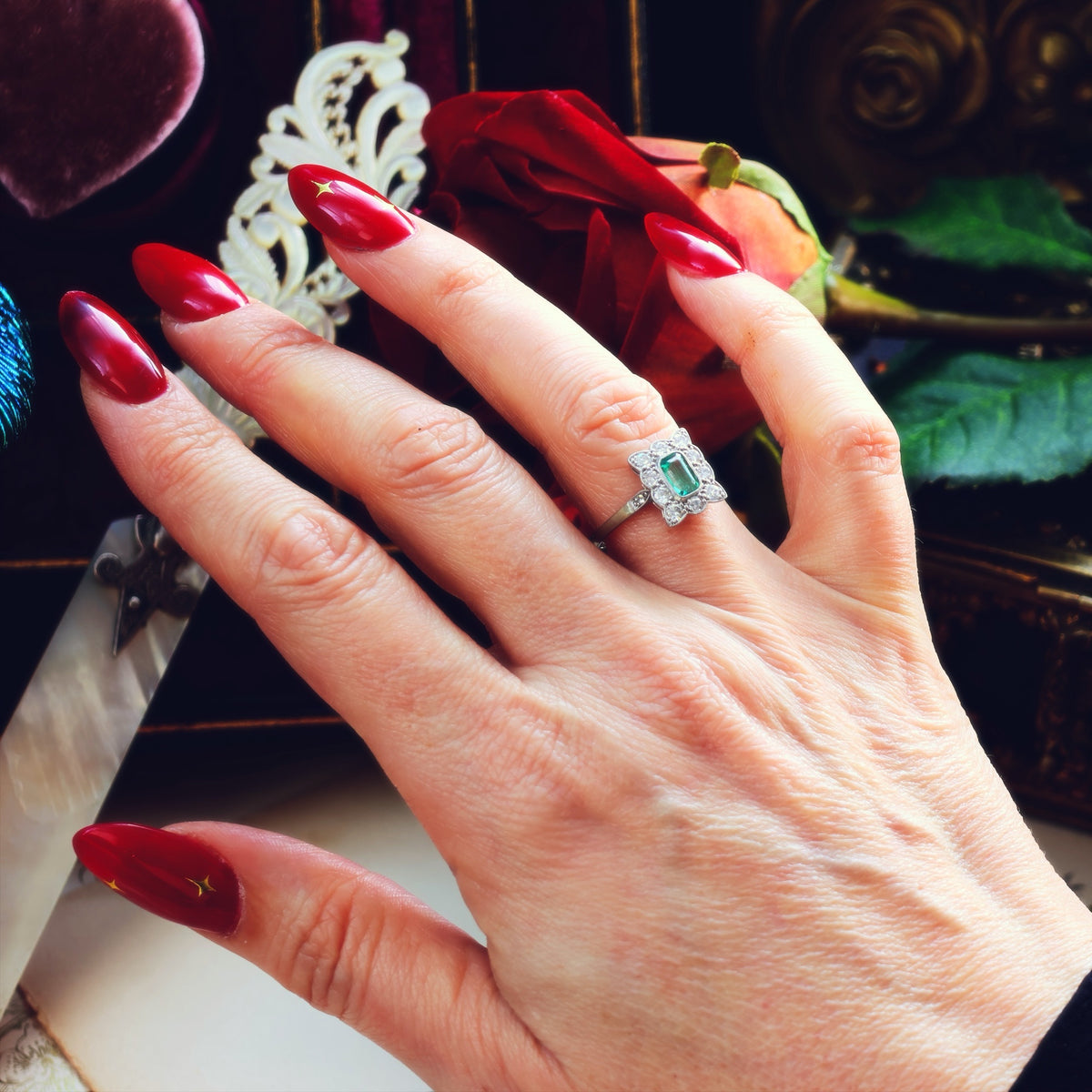 Vintage Emerald & Diamond Art Deco Cocktail Ring