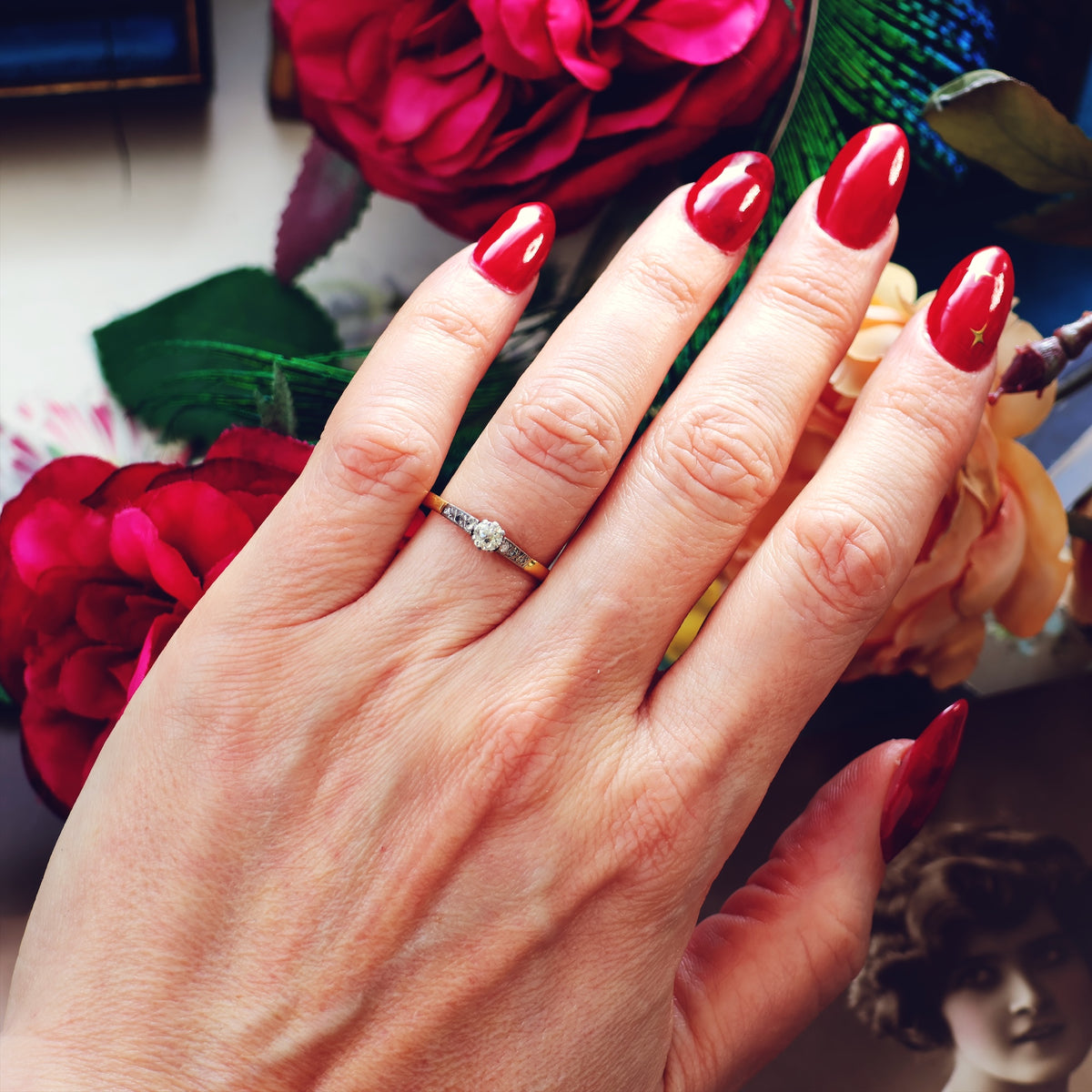 Vintage Glitter! Recycled Diamond Engagement Ring