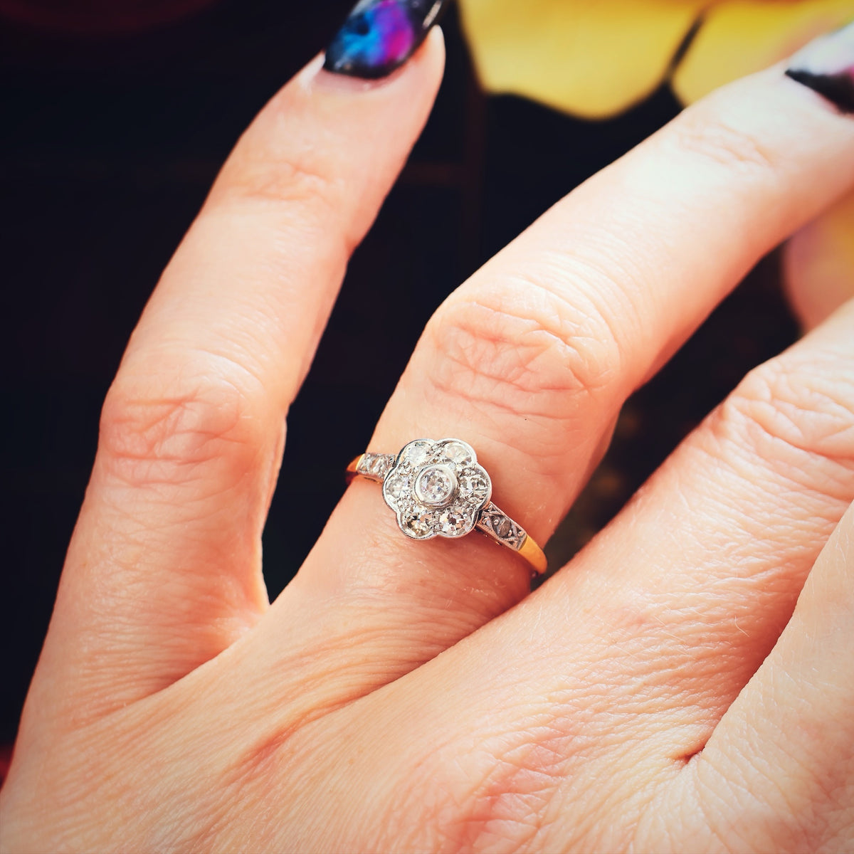 Vintage 1940's Diamond Daisy Engagement Ring