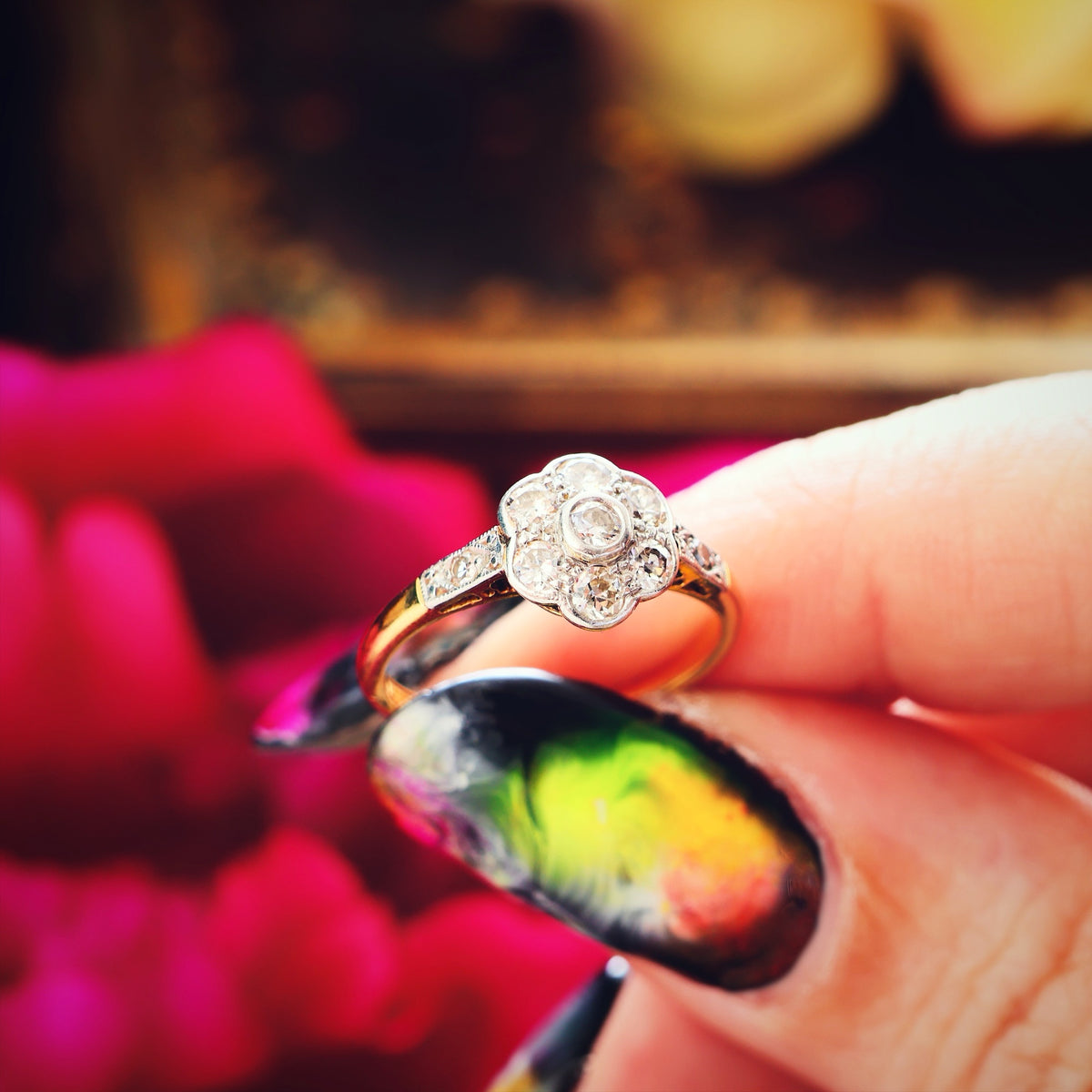 Vintage 1940's Diamond Daisy Engagement Ring