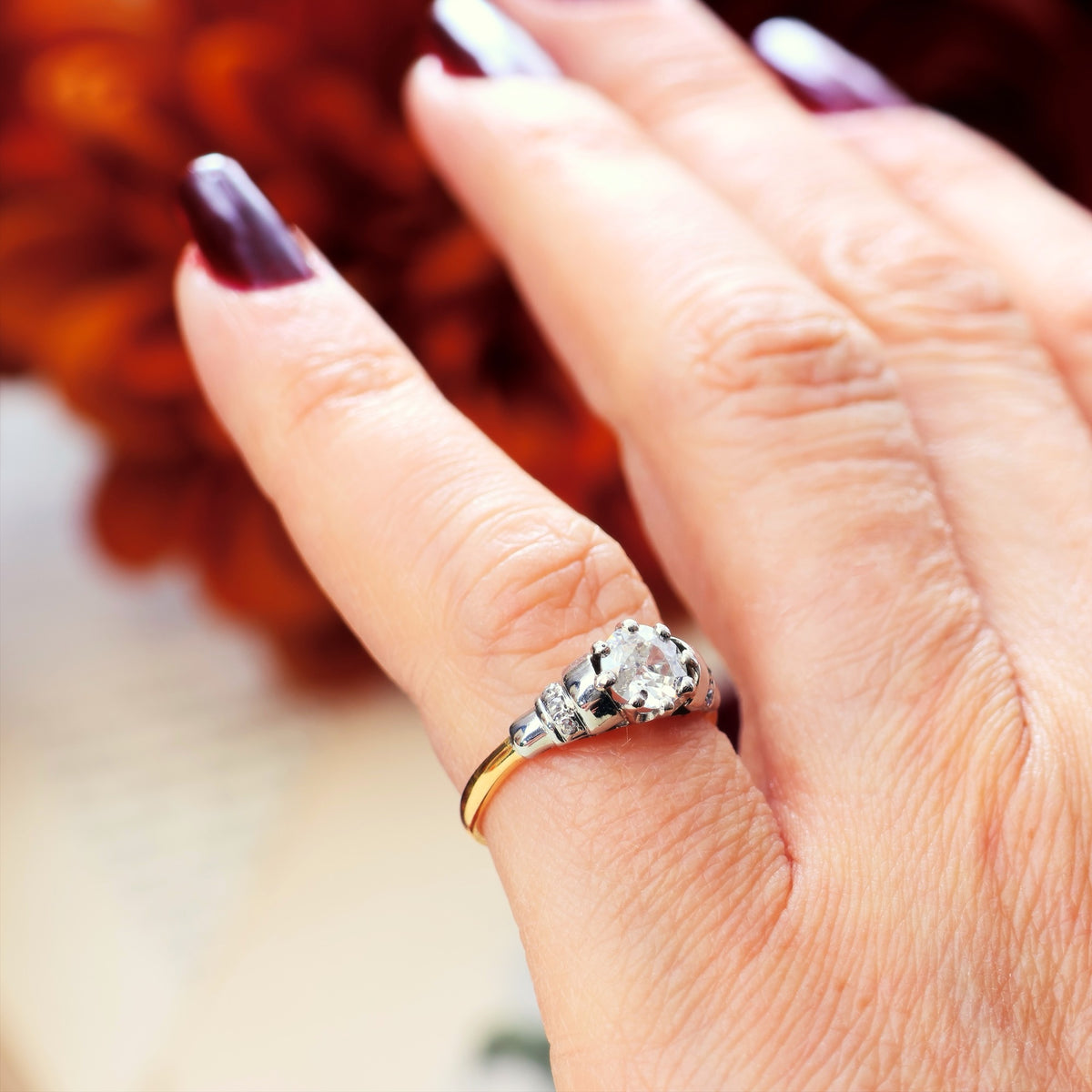 Tempting Vintage Art Deco Diamond Engagement Ring