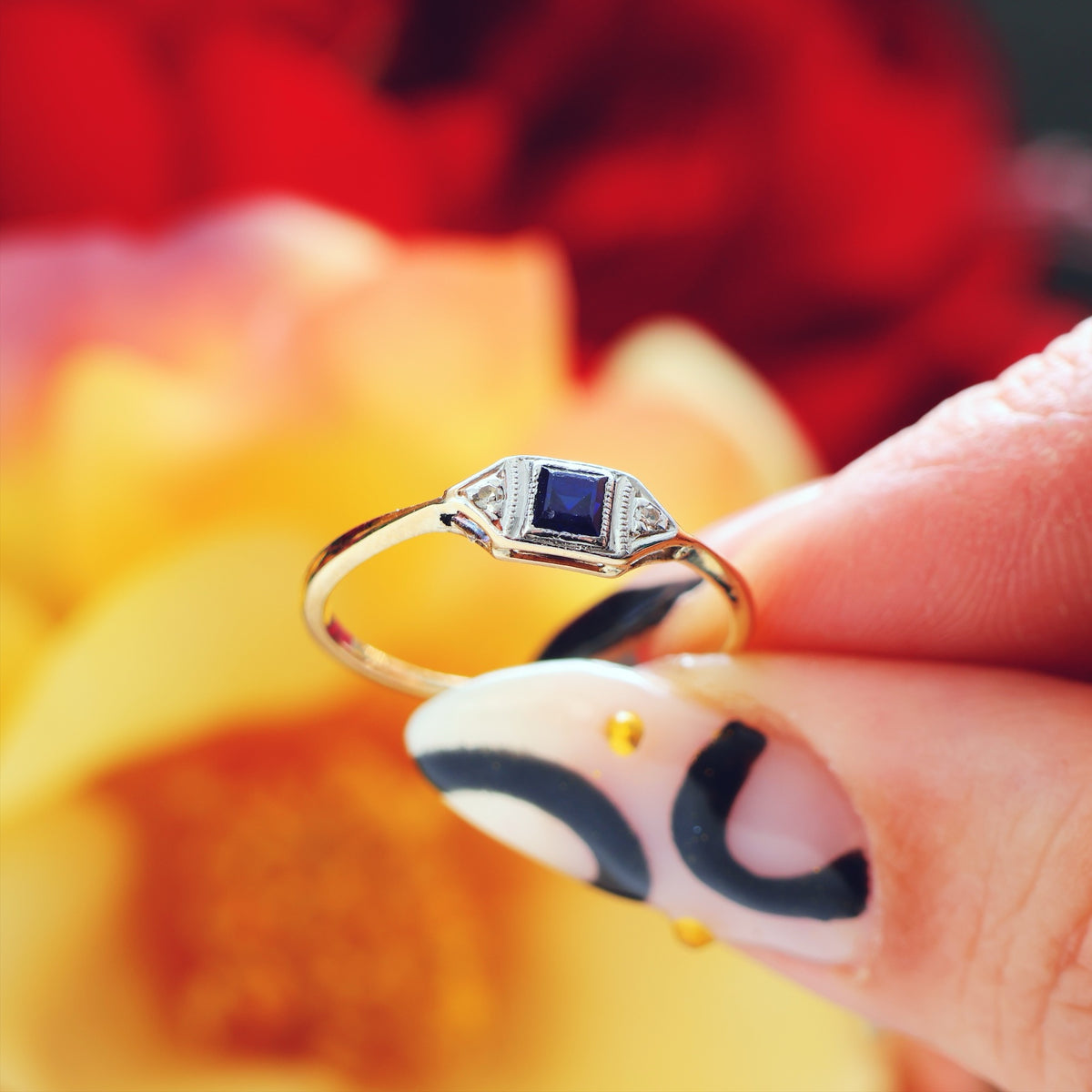 Petite Pretty Vintage Art Deco Sapphire & Diamond Ring