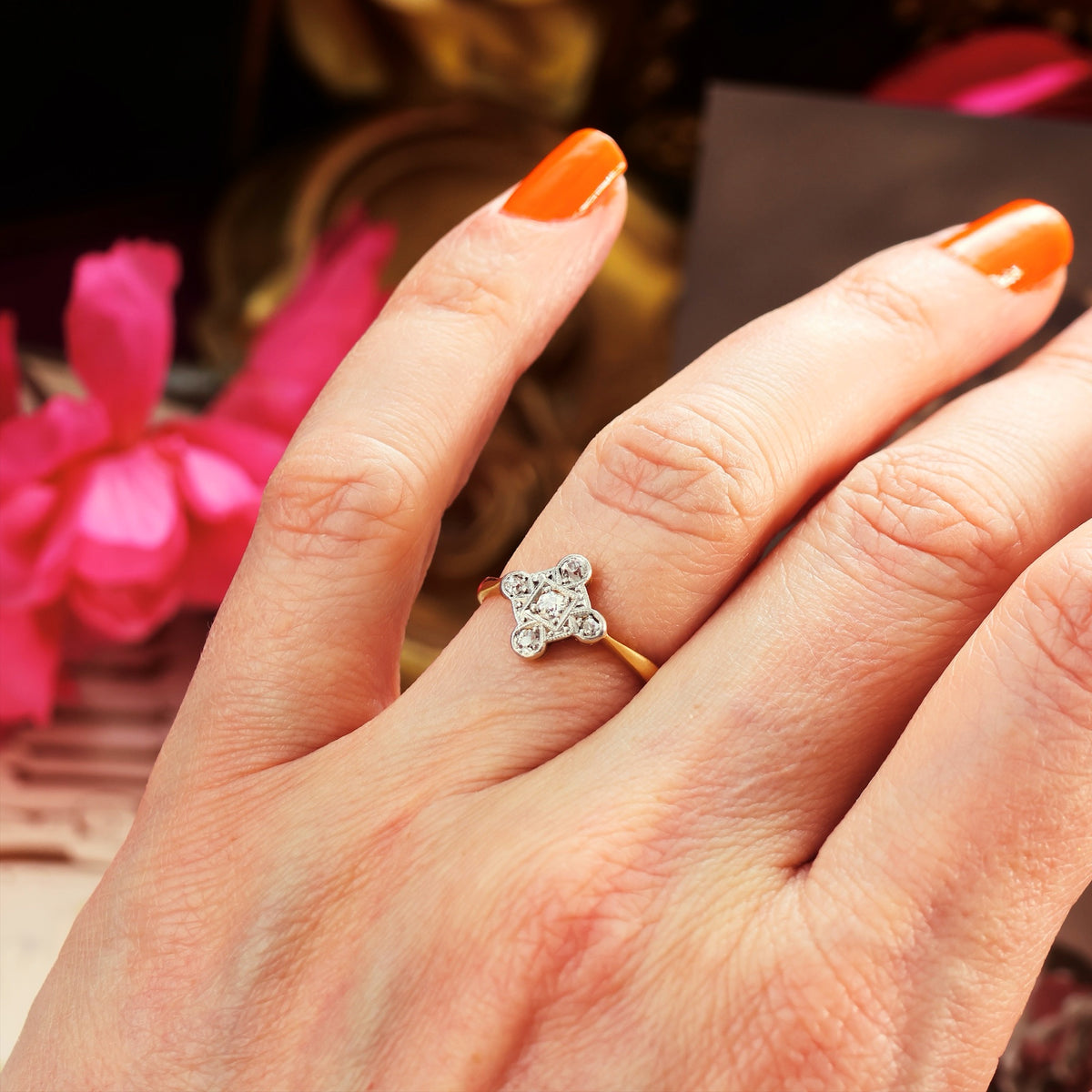 So Pretty! Vintage Art Deco Diamond Dress Ring