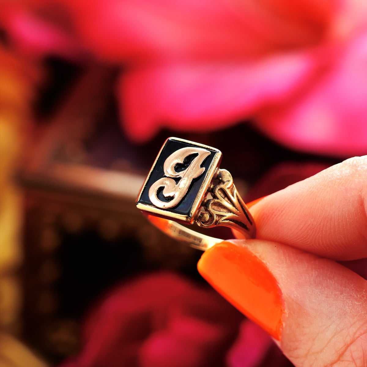 Date 1971 9ct Gold Initial 'J' Signet Ring