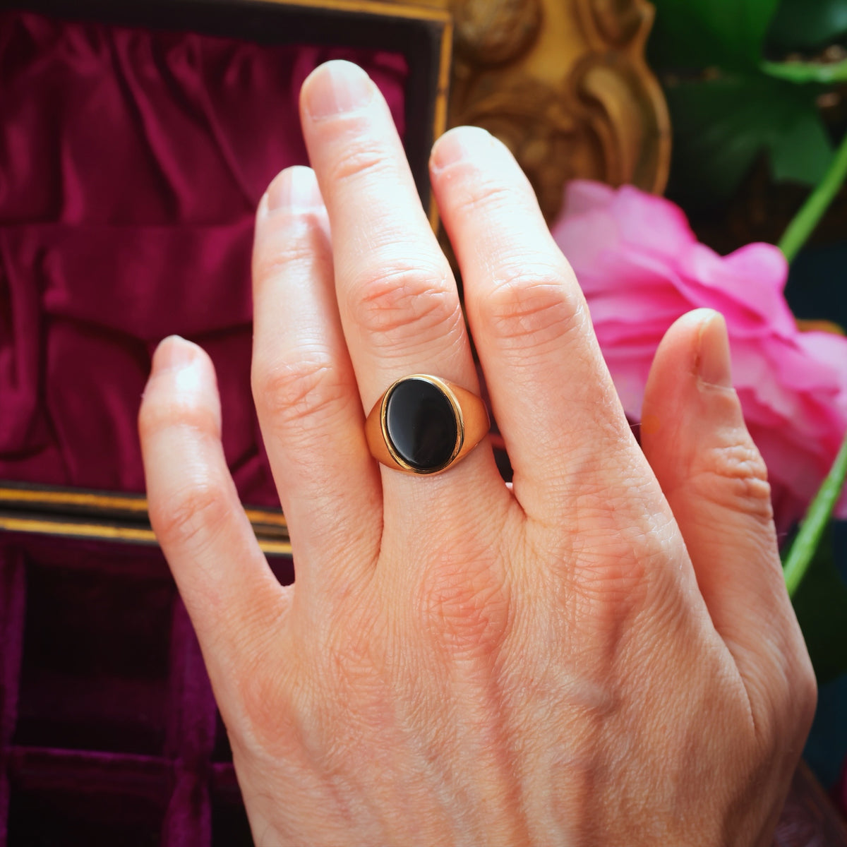 Vintage Date 1975 Black Onyx Signet Ring