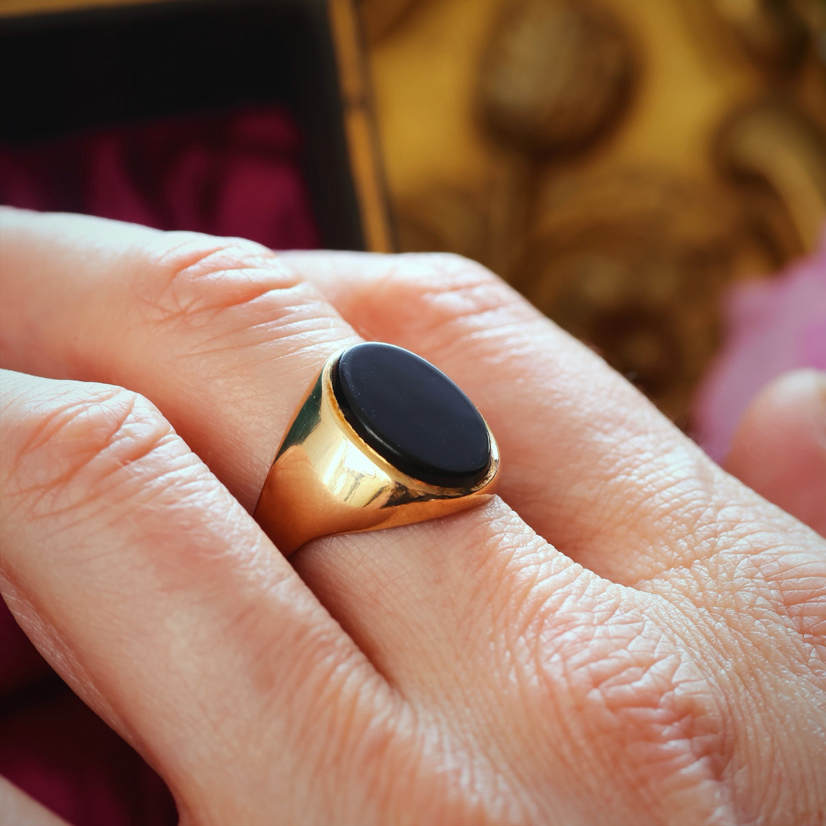 Vintage Date 1975 Black Onyx Signet Ring