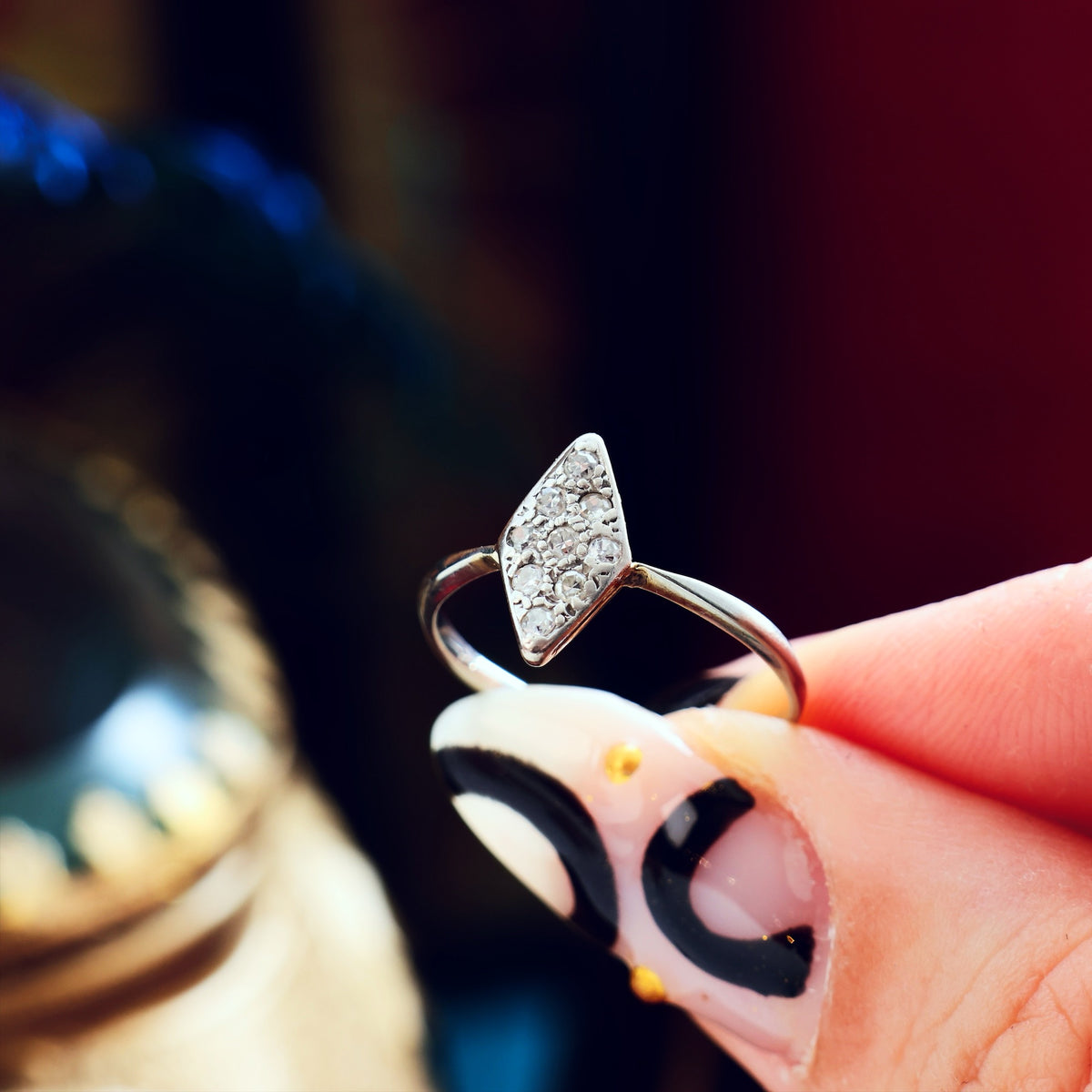 Fine Lovely! Vintage Diamond & Platinum Ring
