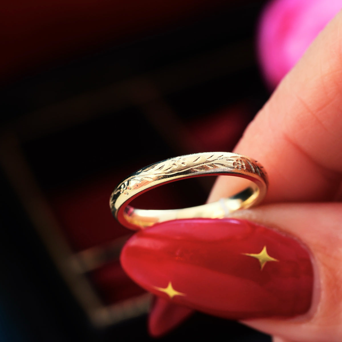 Vintage Size 'O' Hand Engraved 9ct Gold Wedding Ring