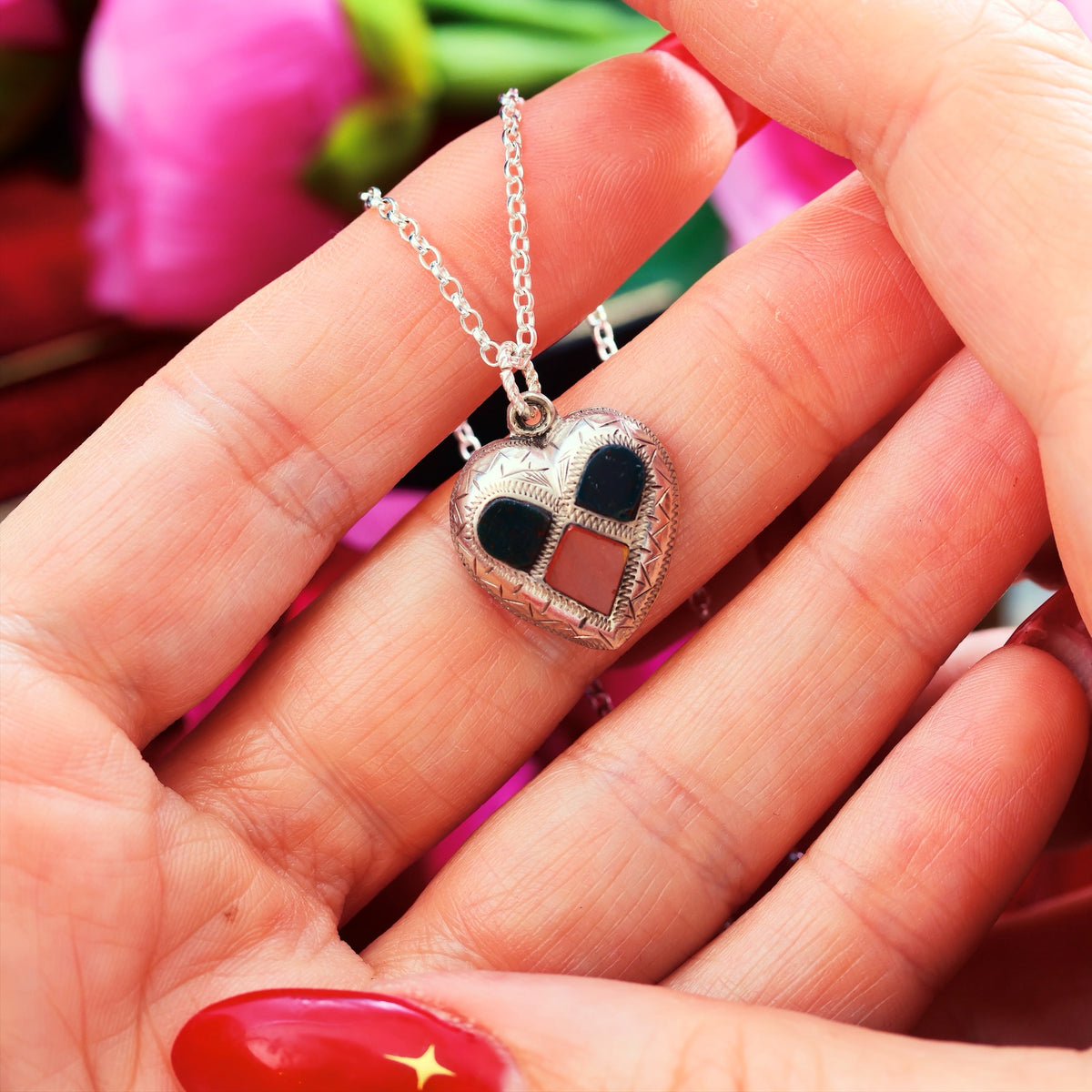 Antique Victorian Scottish Agate Heart Pendant
