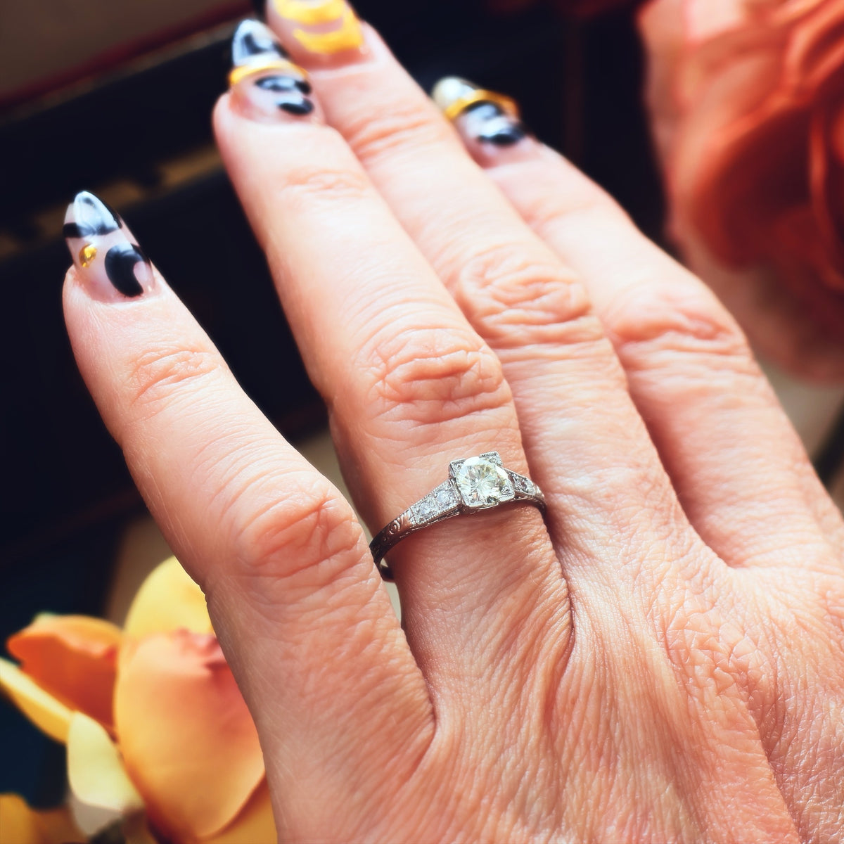Lovely Quality Vintage Platinum & Diamond Engagement Ring