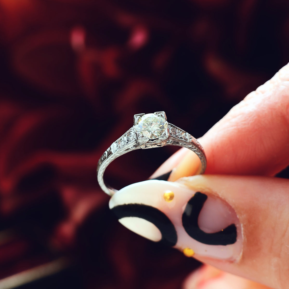 Lovely Quality Vintage Platinum & Diamond Engagement Ring