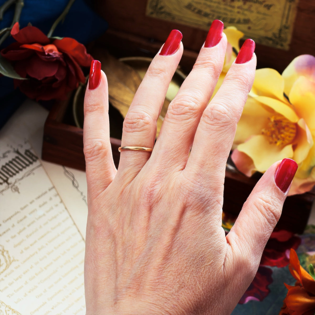 Date 1947 9ct Yellow Gold Wedding Ring