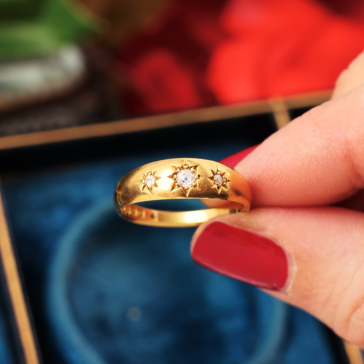 Date 1912 18ct Gold Gypsy Set Diamond Band Ring
