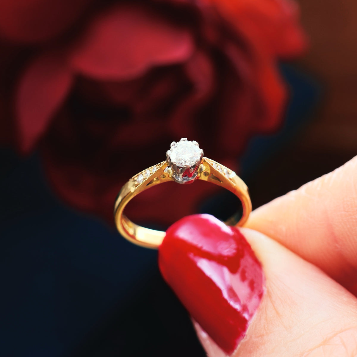 Vintage 0.25ct Brilliant-cut Diamond Solitaire Engagement Ring