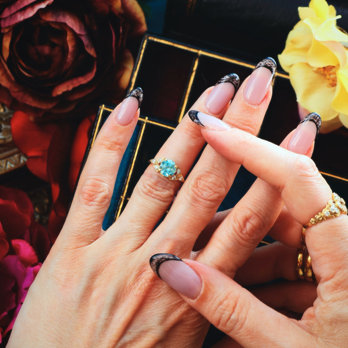 Vintage 9ct Blue Zircon & Diamond Cocktail Ring