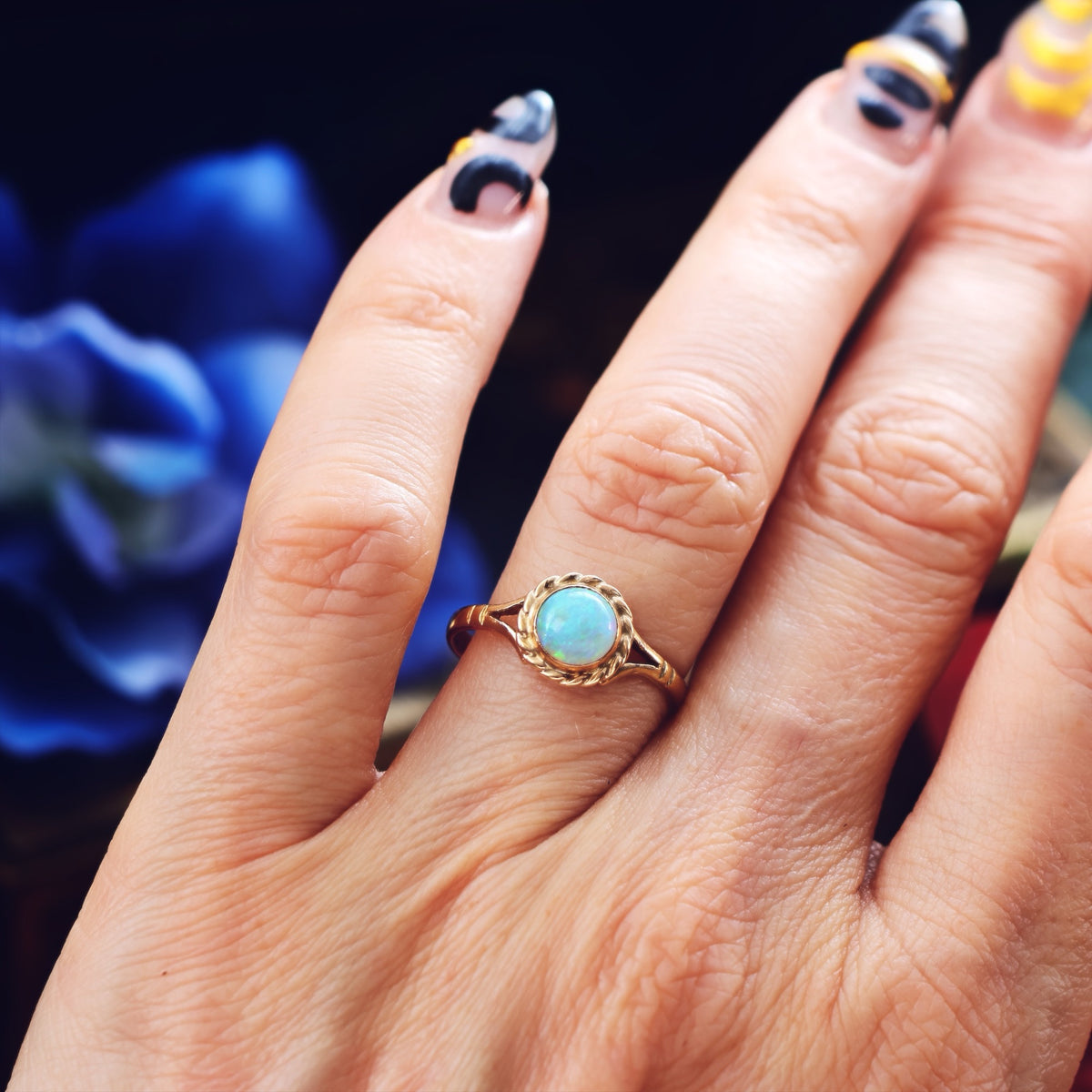 Vintage Date 1976 Crystal Opal Cabochon Ring