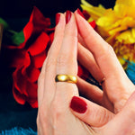Adorable Date 1929 9ct Gold Buckle Ring
