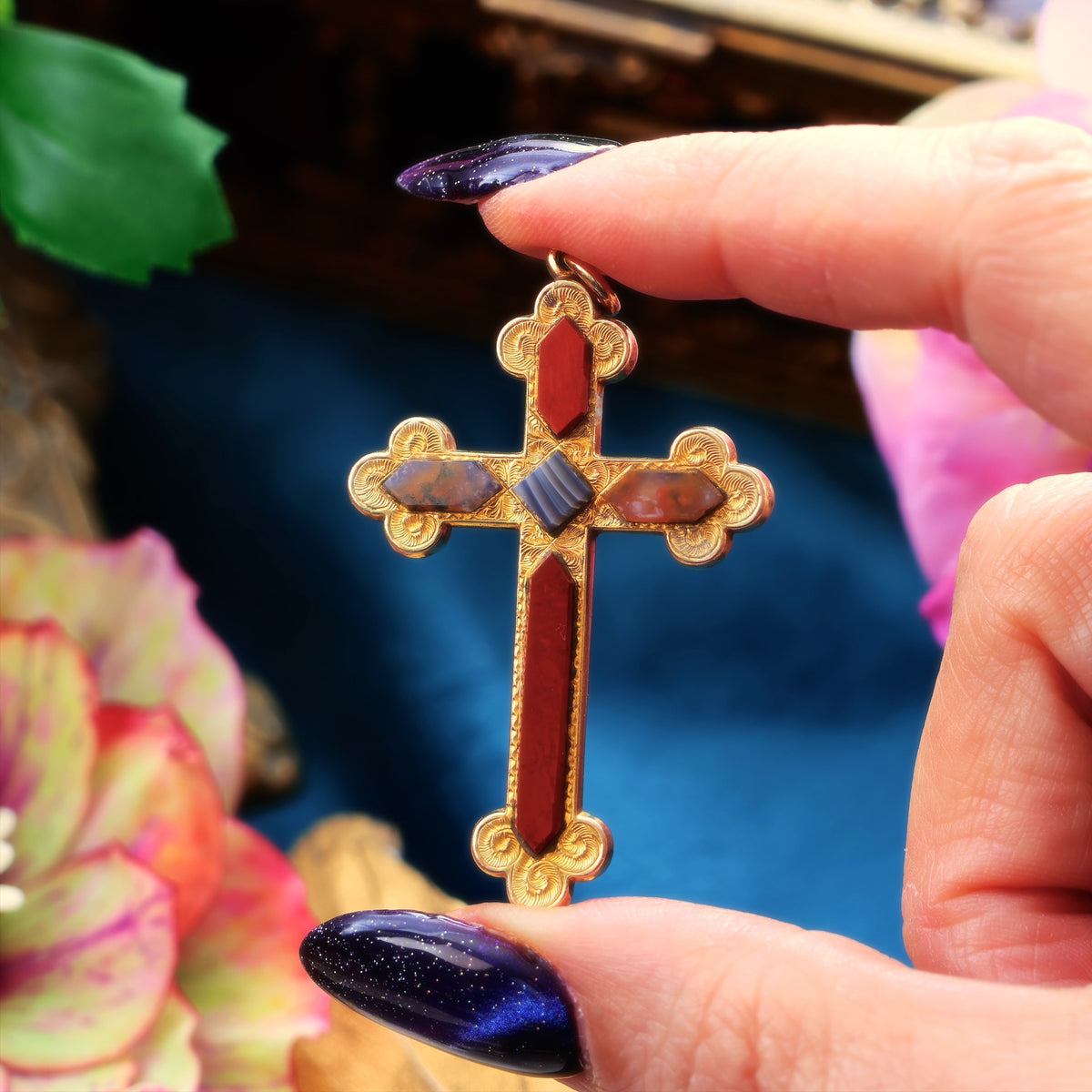 Early Victorian Scottish Agate Celtic Cross Pendant