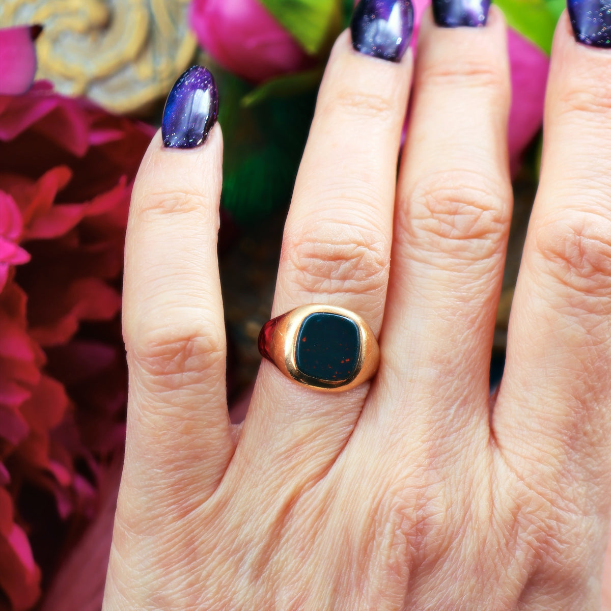 Classic Date 1960 9ct Gold Bloodstone Signet Ring