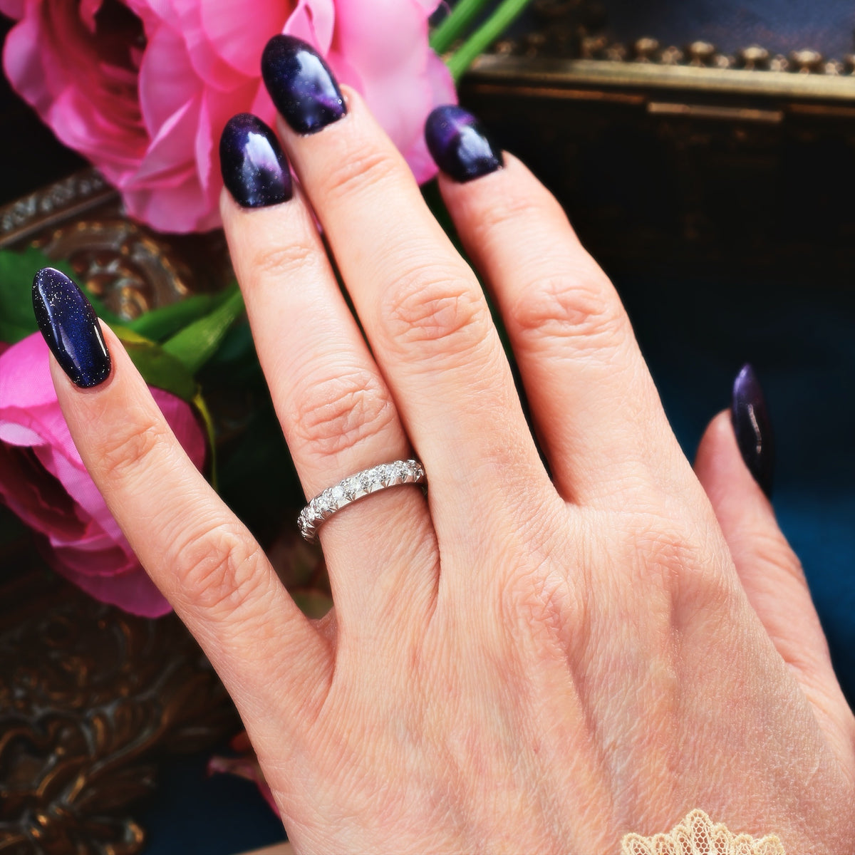 Fabulous Glitter! 18ct White Gold Diamond Half Eternity Ring