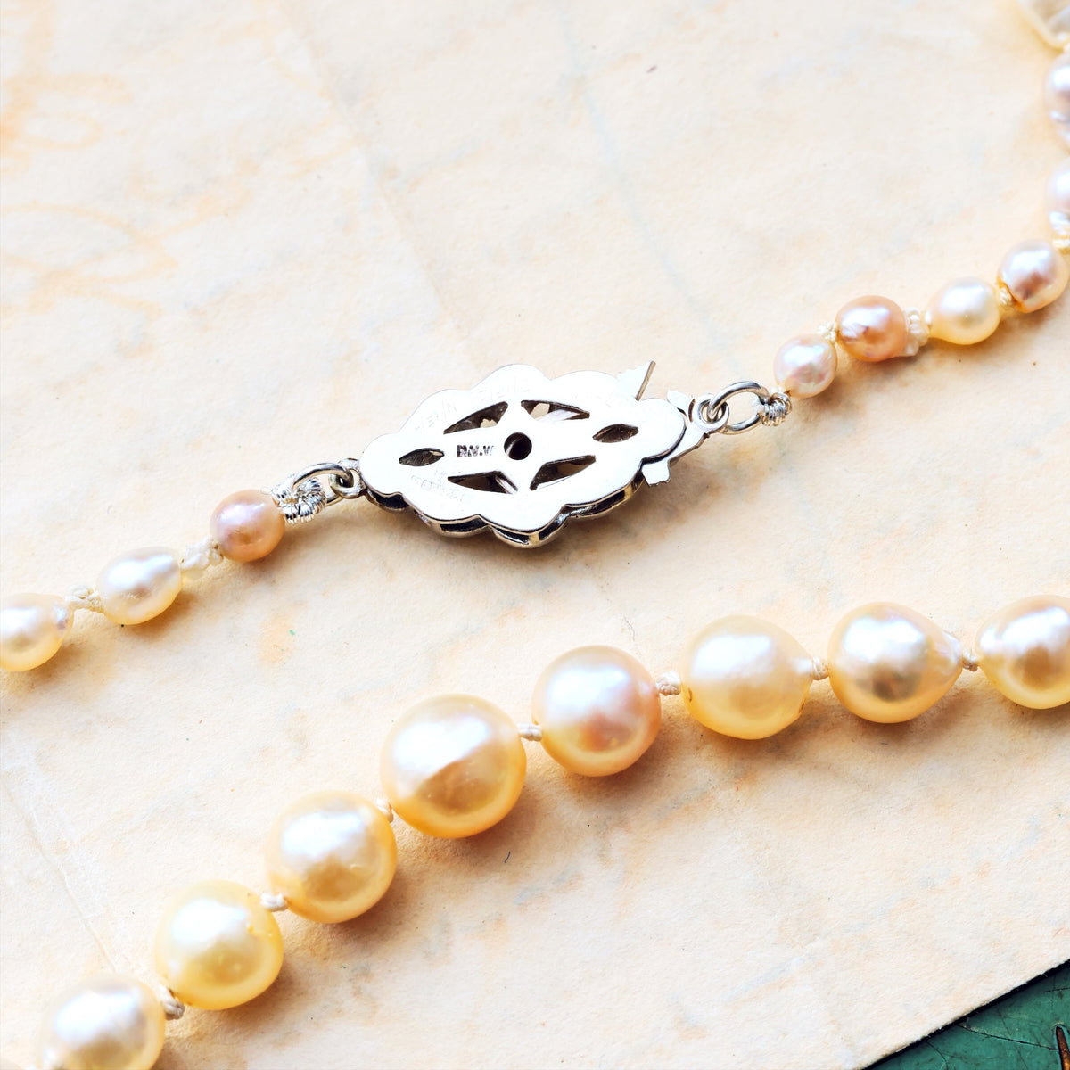 Vintage 1950's Cultured Saltwater Pearl Necklace