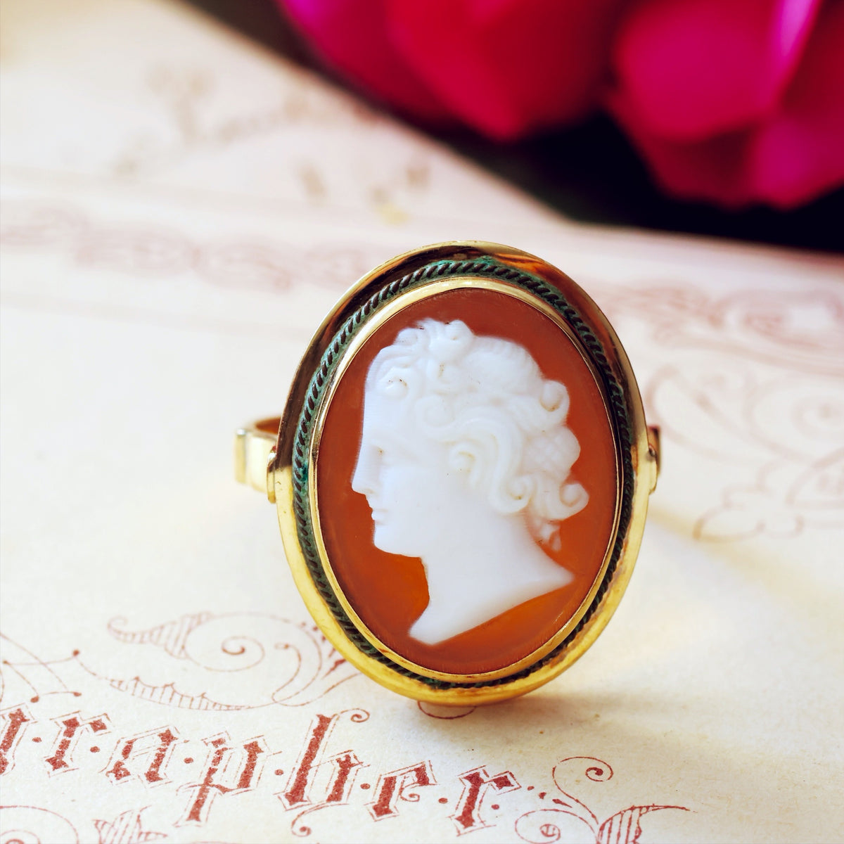 Vintage Hand Carved Romanesque Portrait Cameo Ring – Fetheray