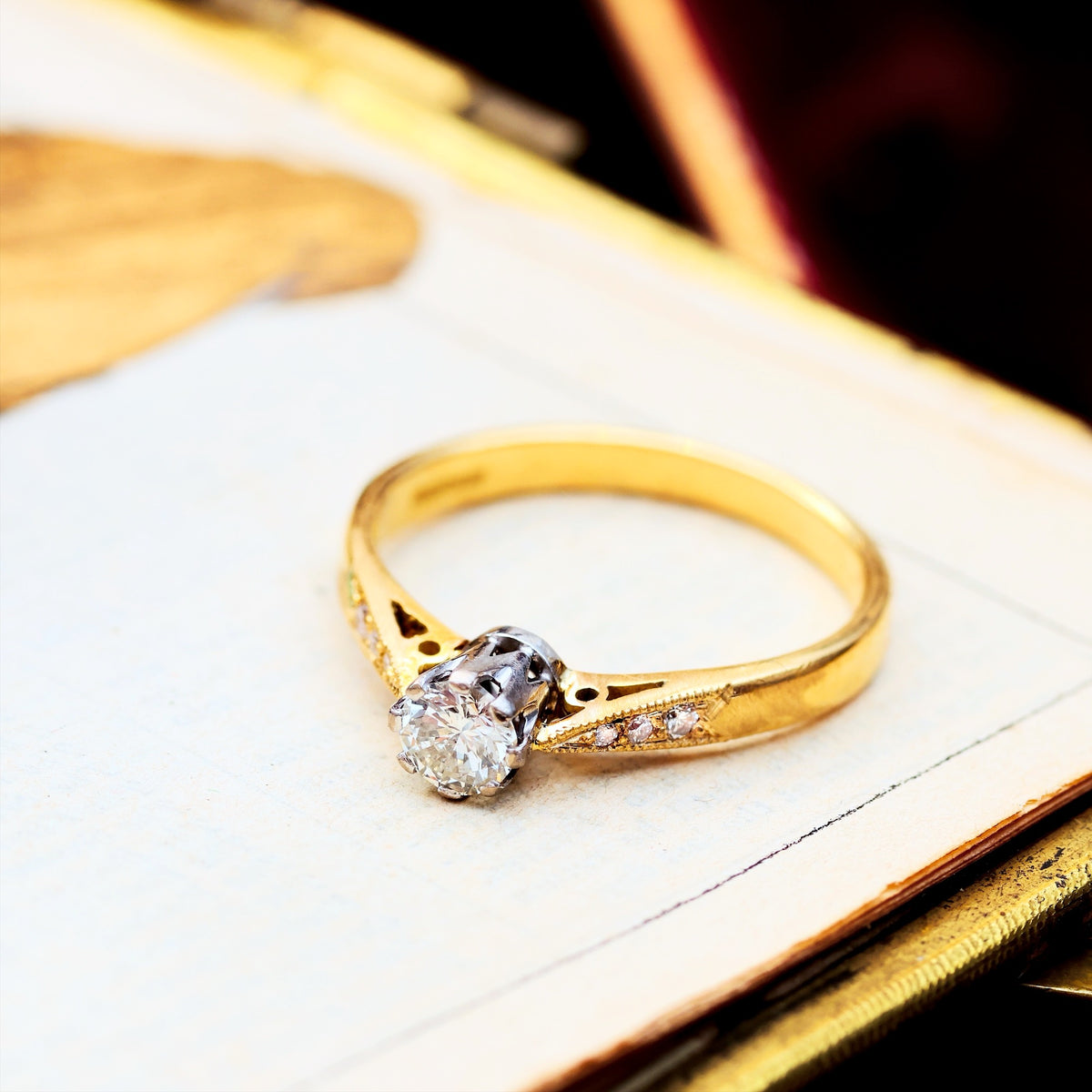 Vintage 0.25ct Brilliant-cut Diamond Solitaire Engagement Ring