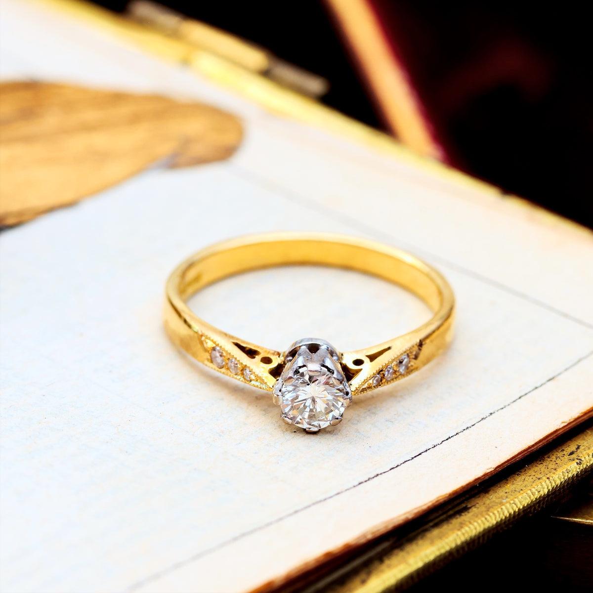 Vintage 0.25ct Brilliant-cut Diamond Solitaire Engagement Ring