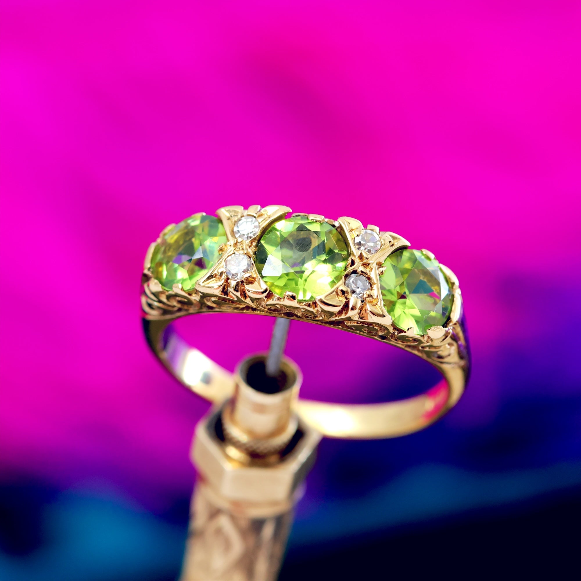 Ring peridot gold 2025