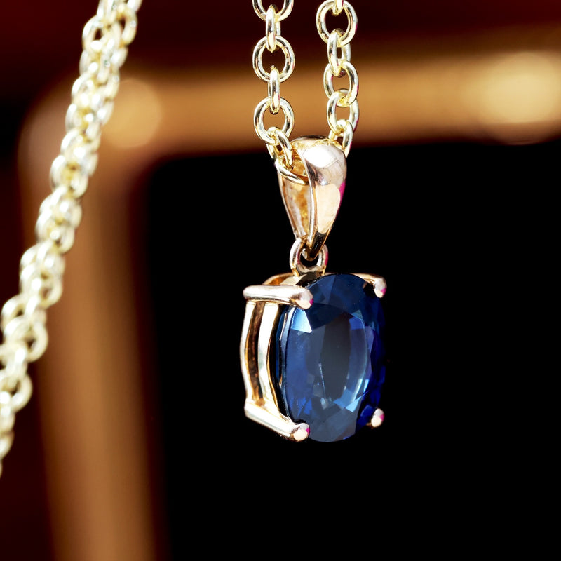 Blue Sapphire & 9ct Gold Pendant