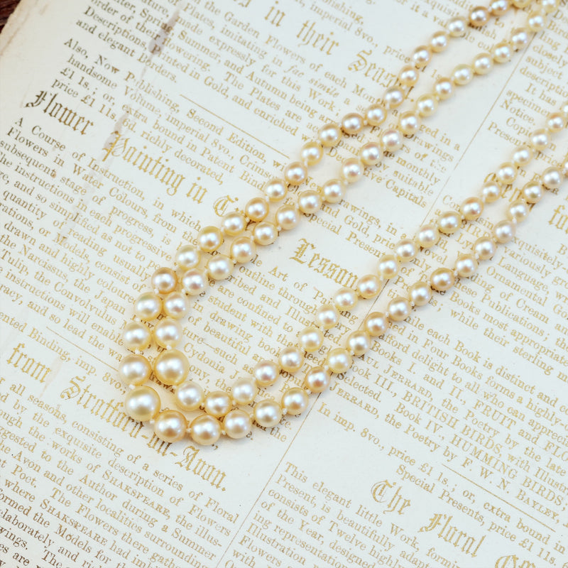 Classique Style! Vintage Cultured Pearl Necklace