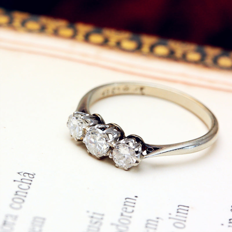 Vintage 18ct White Gold Diamond Trilogy Ring