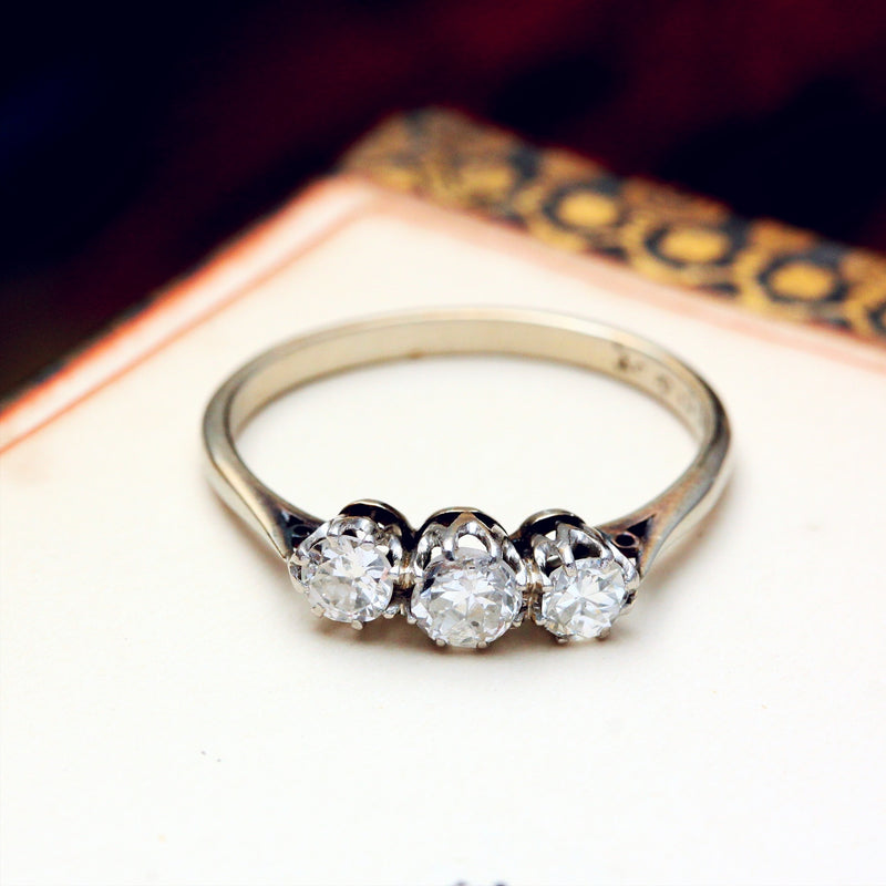 Vintage 18ct White Gold Diamond Trilogy Ring