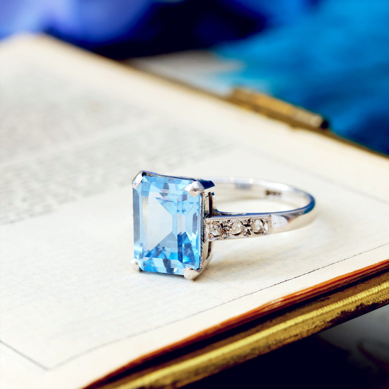 Pristine Vintage Blue Spinel & Diamond Ring