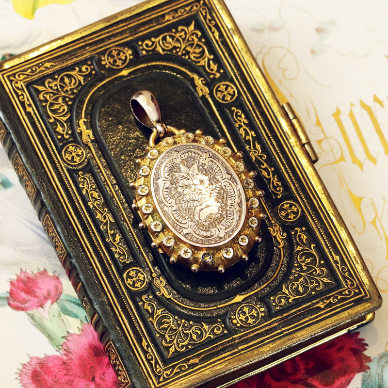 Gorgeous 1880's Victorian Ornate Gold Locket