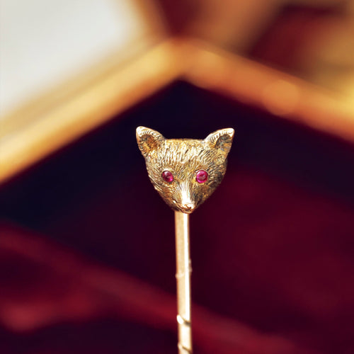 Vintage Darling 9ct Gold Fox Stick Pin