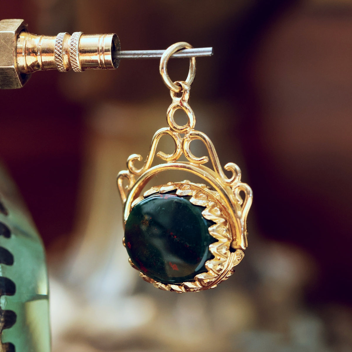 Vintage 1980's Bloodstone & Onyx Swivel Fob