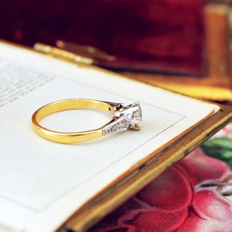Classic Vintage Brilliant-Cut Diamond Engagement Ring