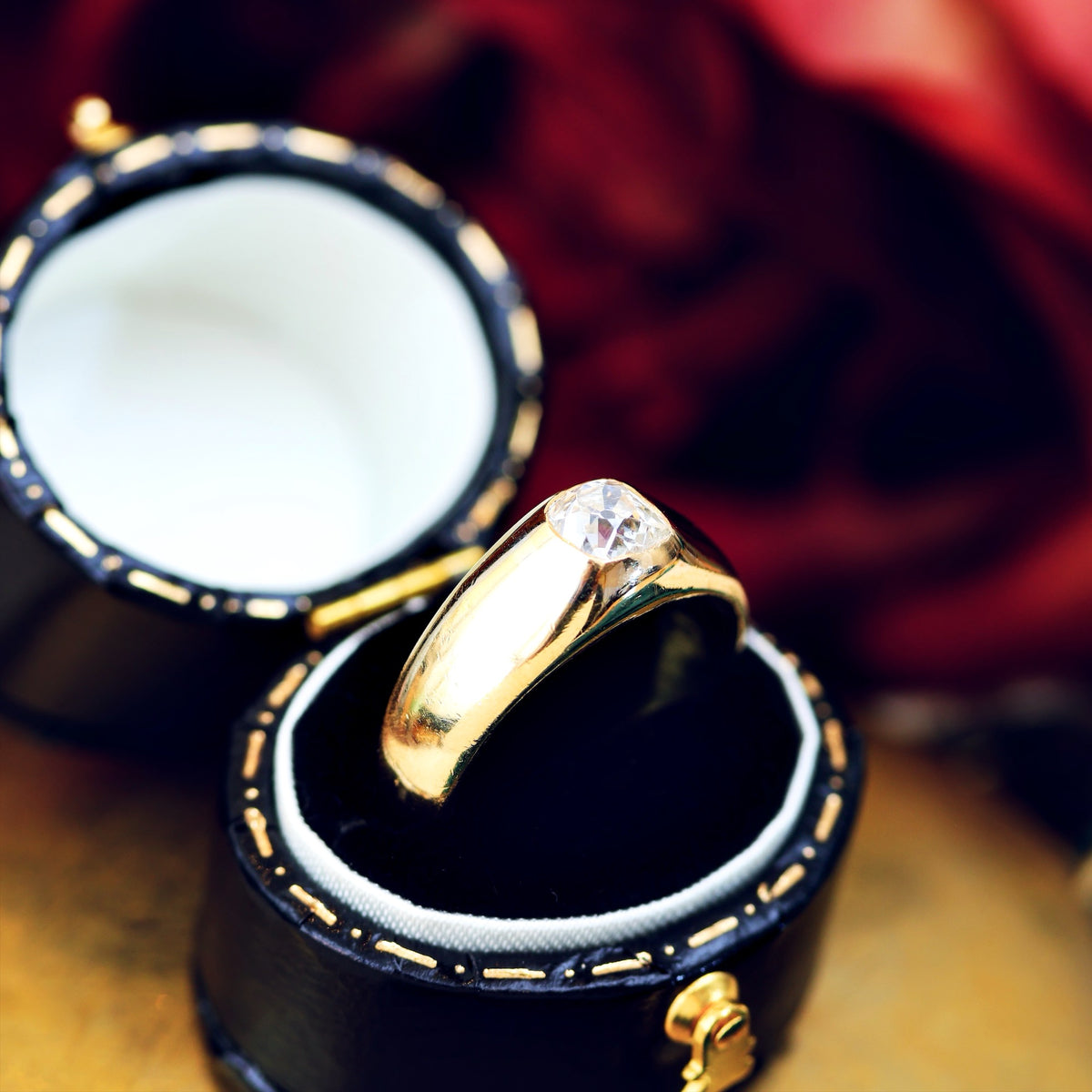 Antique Hand Cut Diamond Mengagement Ring