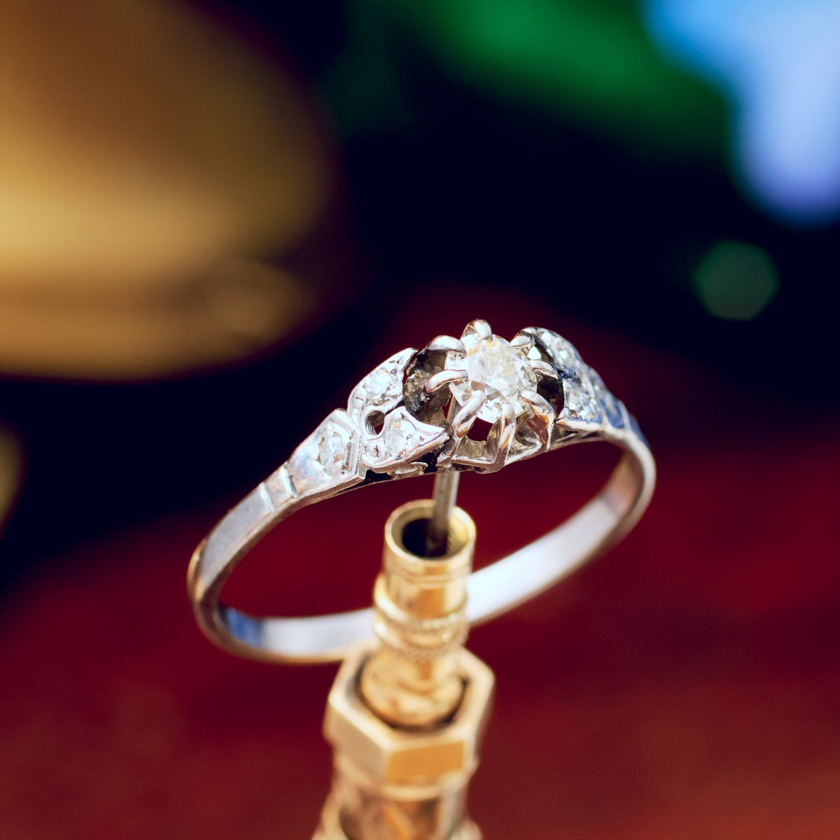 Gorgeous Vintage 1950's Diamond Engagement Ring