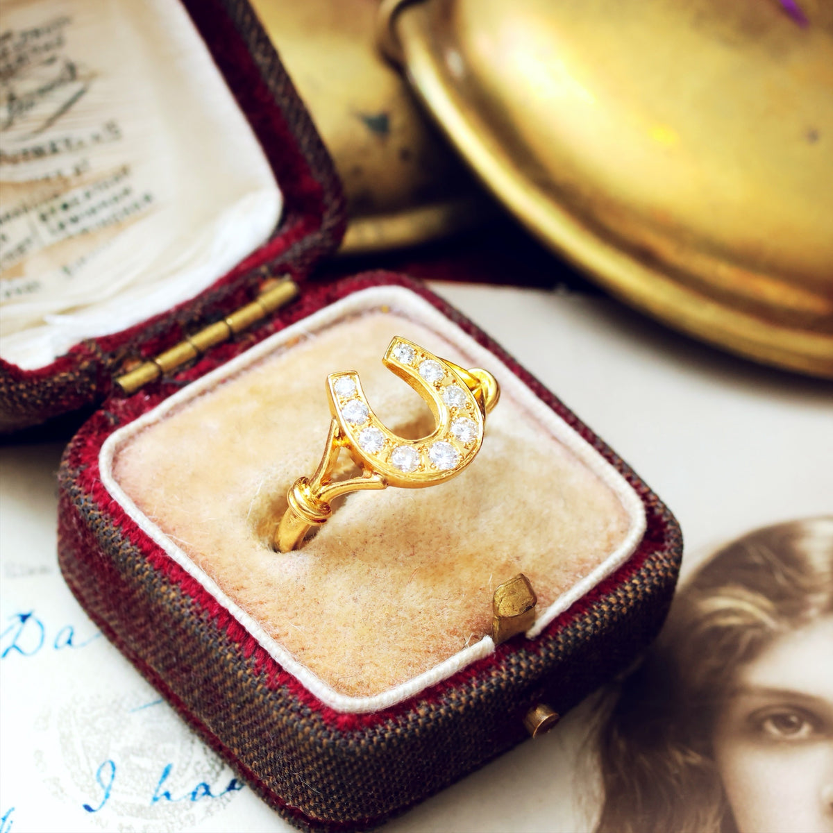 Dazzlin' Date 1989 Diamond Lucky Horseshoe Ring