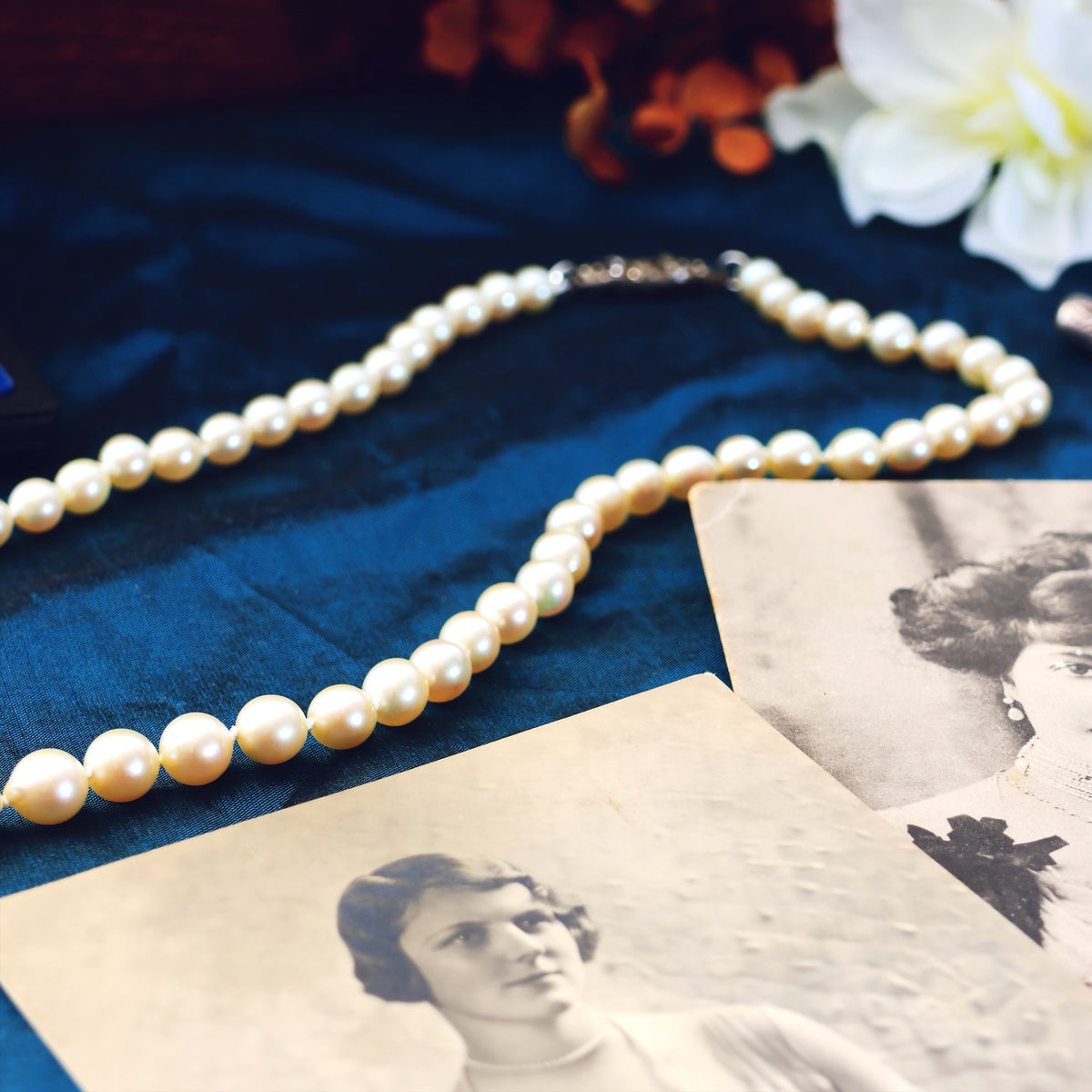 Sublime Vintage Cultured Saltwater Pearl Necklace