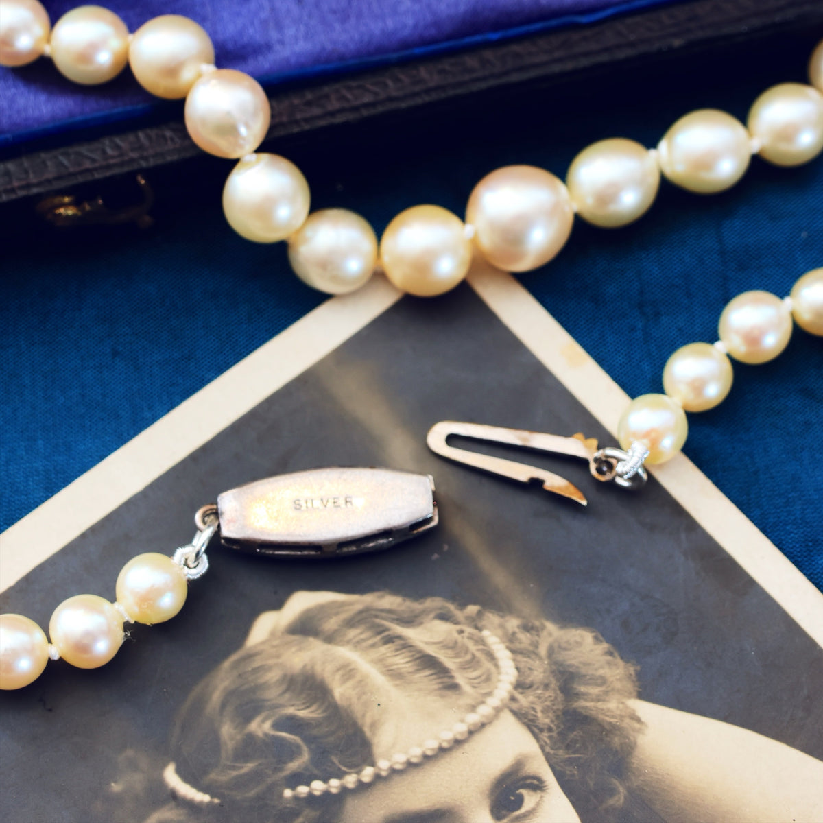 Sublime Vintage Cultured Saltwater Pearl Necklace