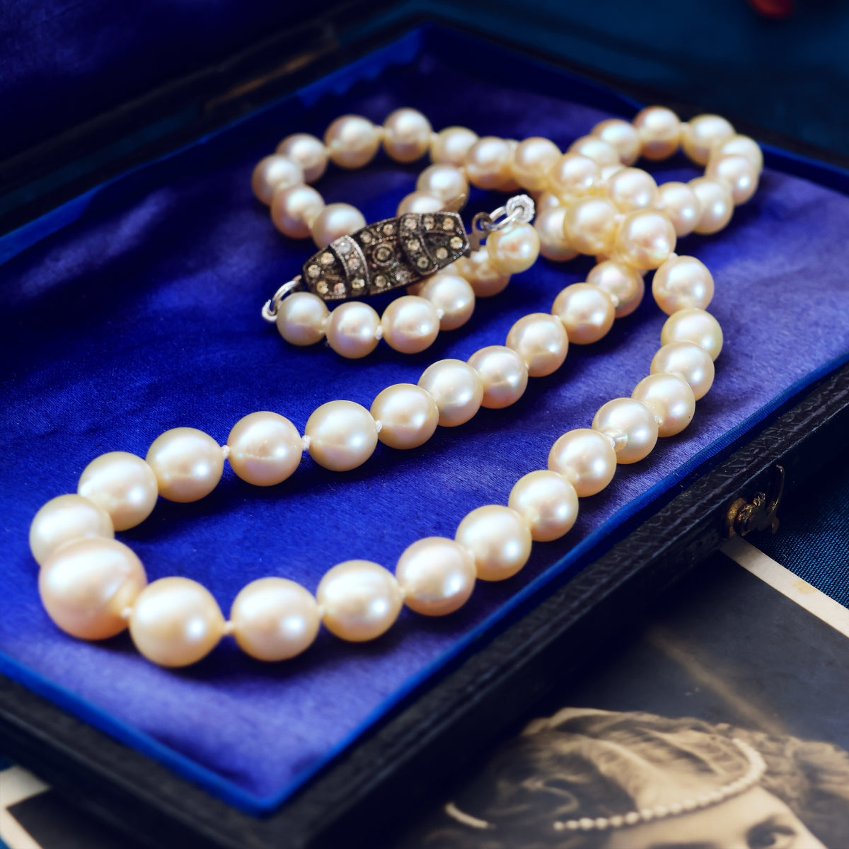 Sublime Vintage Cultured Saltwater Pearl Necklace