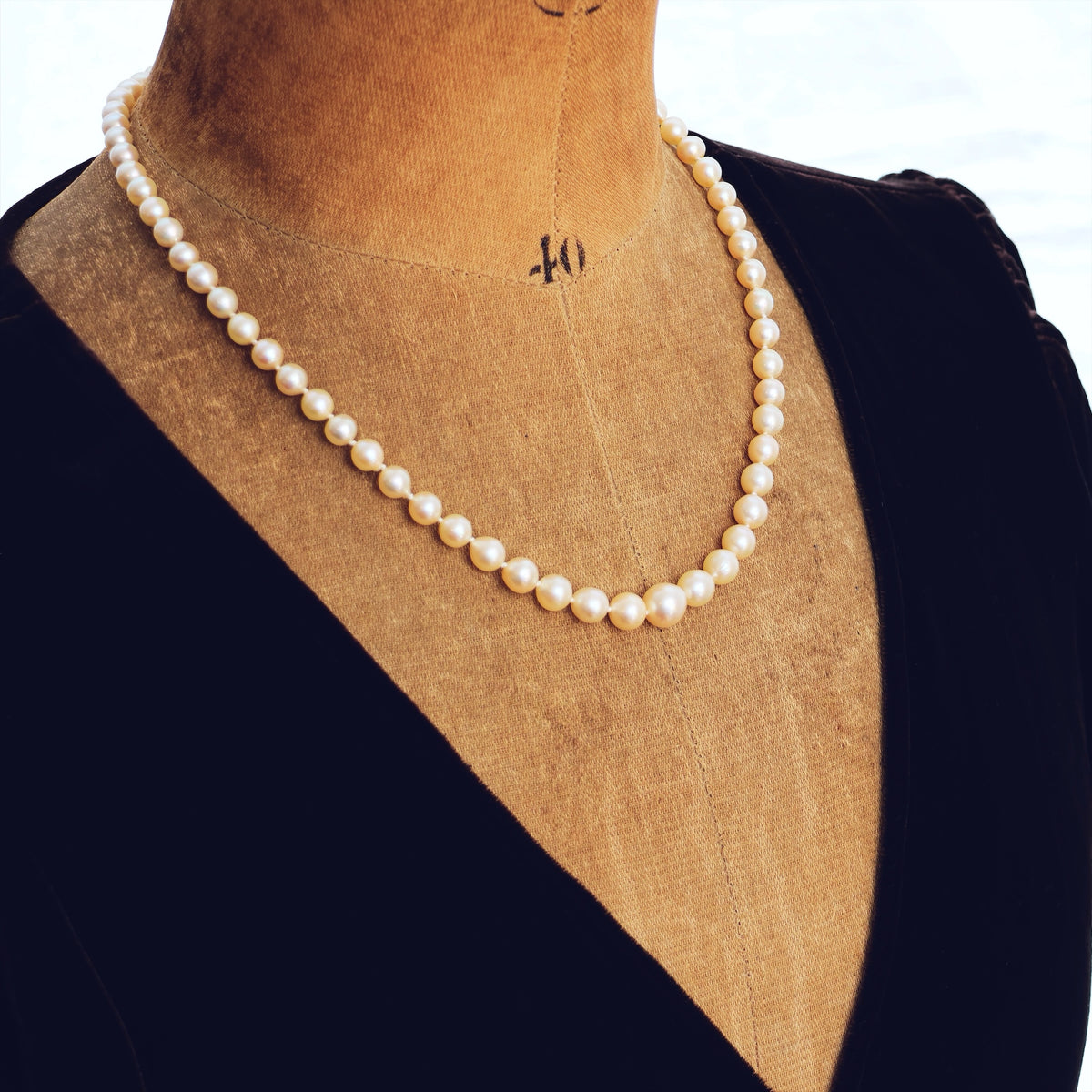 Sublime Vintage Cultured Saltwater Pearl Necklace