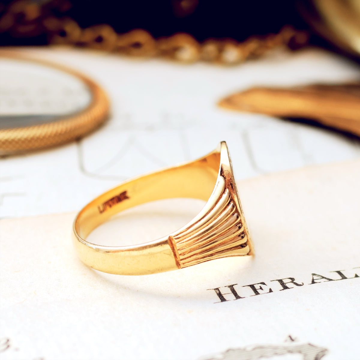 Vintage Date 1953 9ct Gold Signet Ring